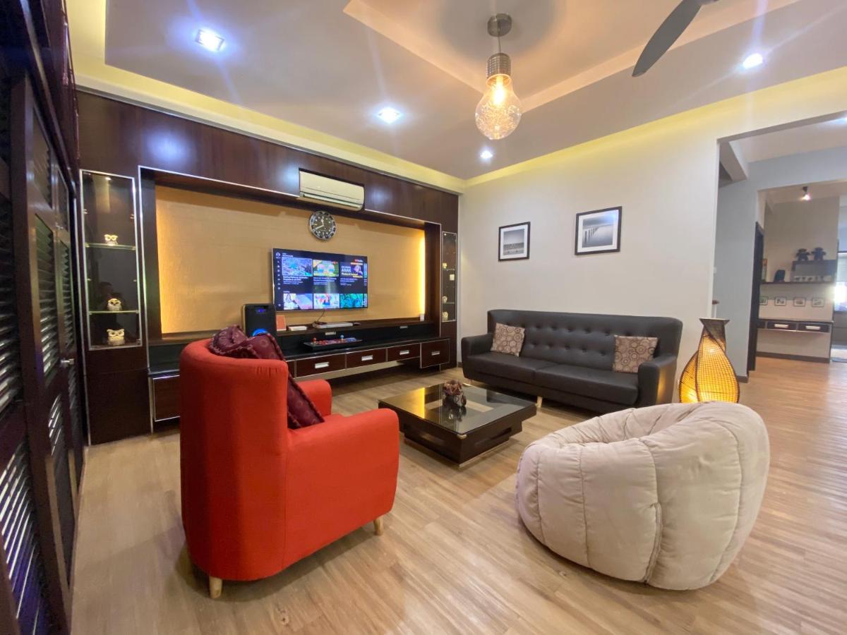 Langkawi Cozy Holiday Home At Bukit Indah By Zervin Kuah Exterior photo