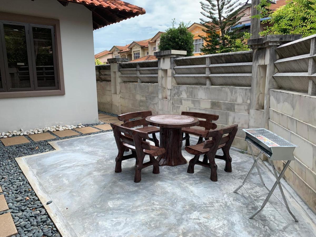 Langkawi Cozy Holiday Home At Bukit Indah By Zervin Kuah Exterior photo